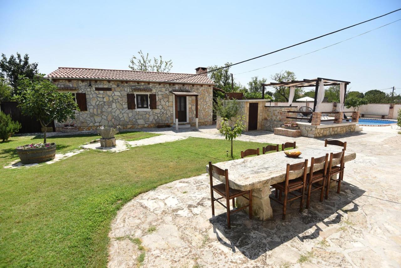 House & Apartment Palaca Donji Zemunik Exterior foto