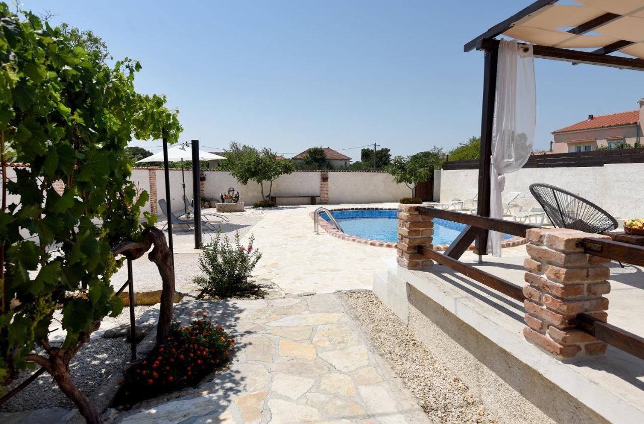 House & Apartment Palaca Donji Zemunik Exterior foto